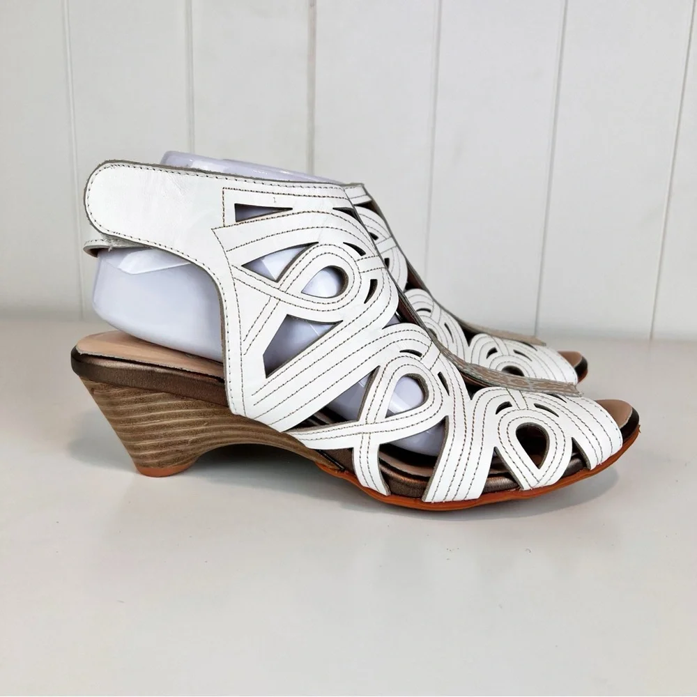 L'Artiste by Spring Step Flourish Laser Cut Wedge Sandal White Leather Boho 42